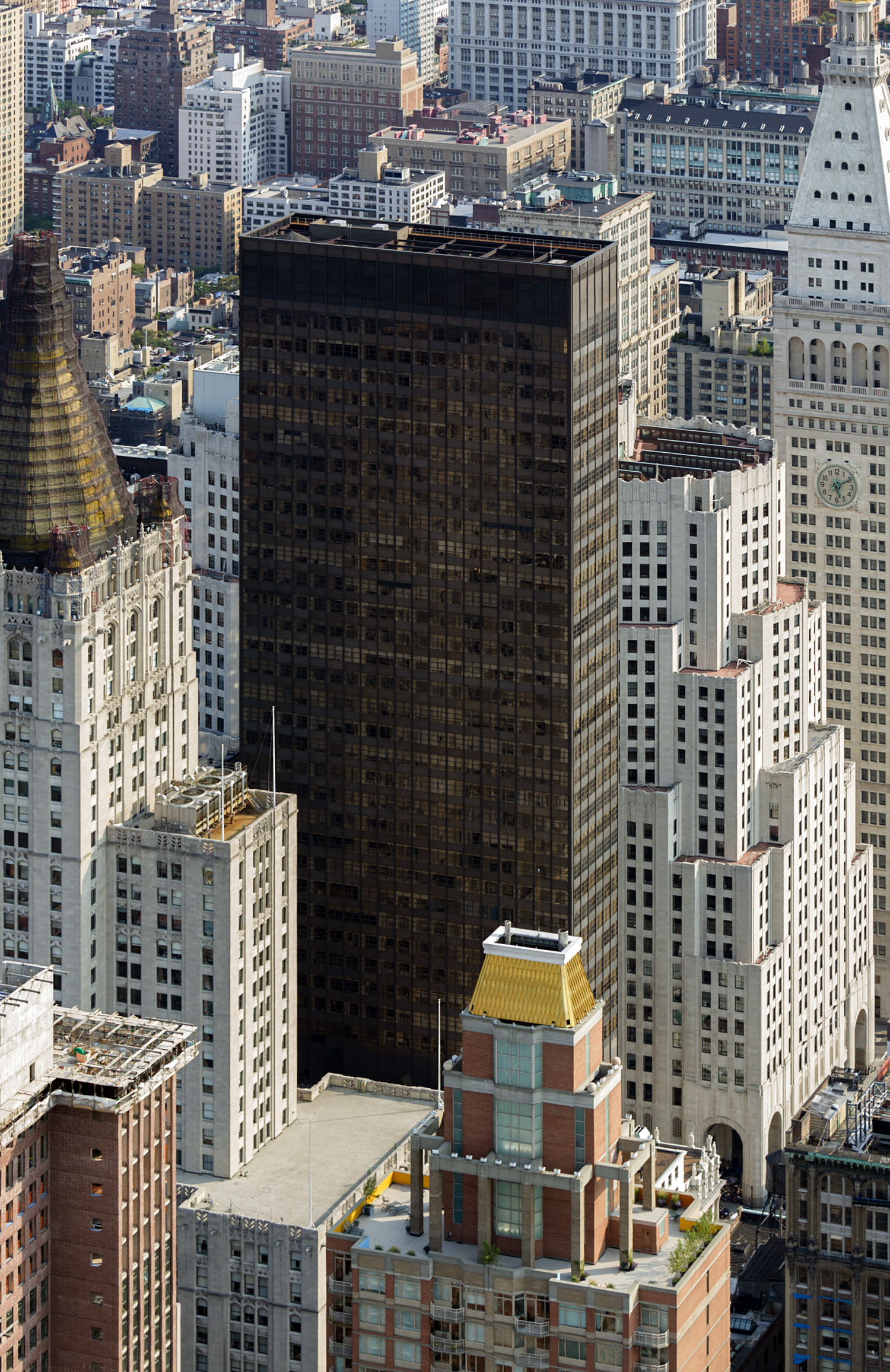Merchandise Mart, New York City - View from Empire State Building. © Mathias Beinling